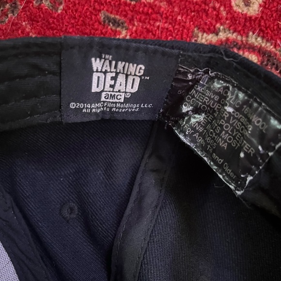 2014 Walking Dead "Fight the Dead" Camo Hat - Picture 3 of 4